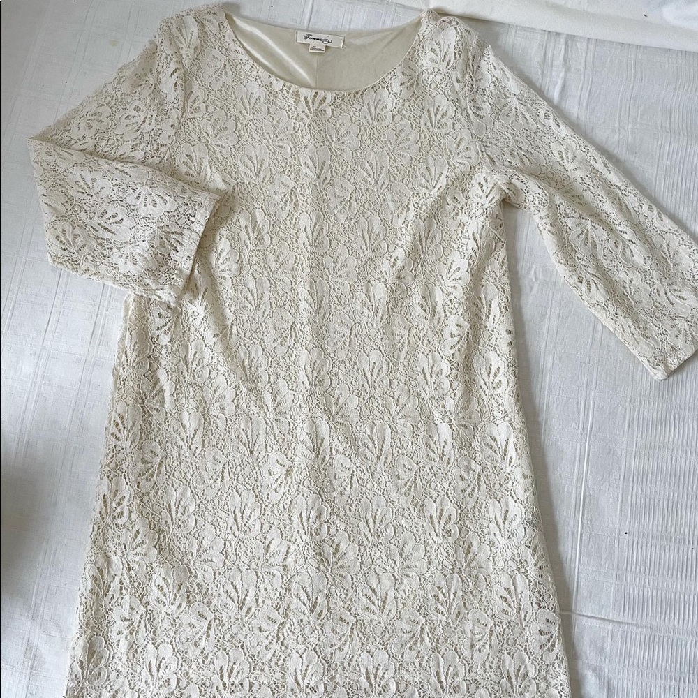 Forever 21 Ivory Lace Shift Dress